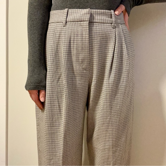 GAP Pants - GAP High Waisted Trouser
